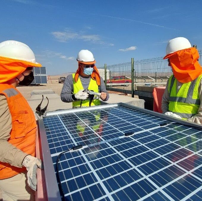 Tecnología fotovoltaica bifacial tendrá su “epicentro” en Chile